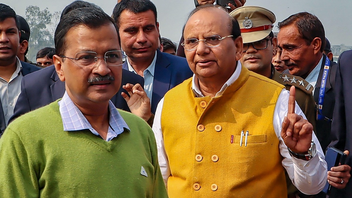 File photo of Delhi Chief Minister Arvind Kejriwal (left) with Lt Governor VK Saxena. (PTI photo)